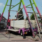 Reuzenrad - opbouw kermis Ospel 2015 (6)