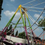 Reuzenrad - opbouw kermis Ospel 2015 (8)